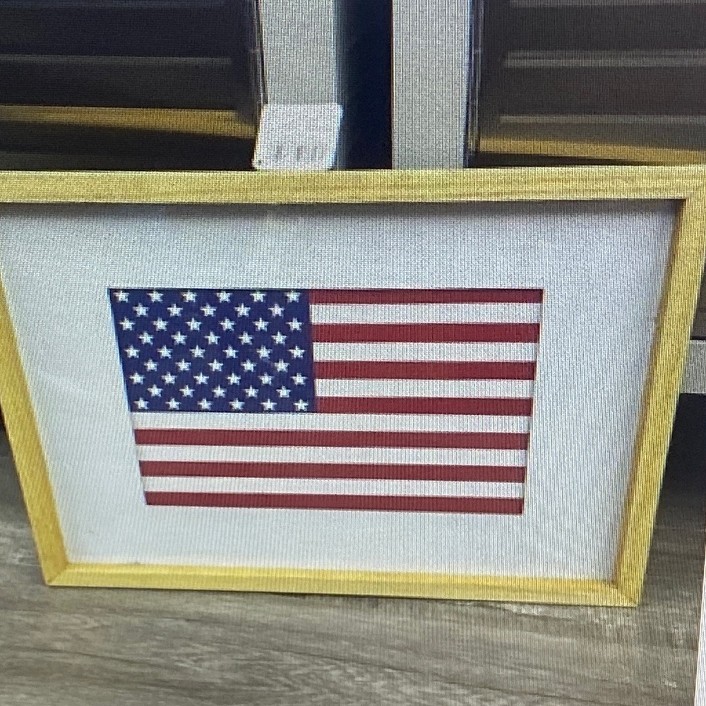 Ashland red white and blue wall decor USA American flag new in excellent conditi